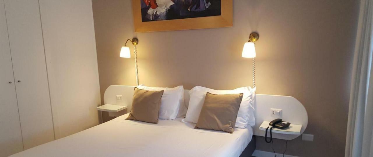 Green Hotel Motel Vergiate Exterior foto